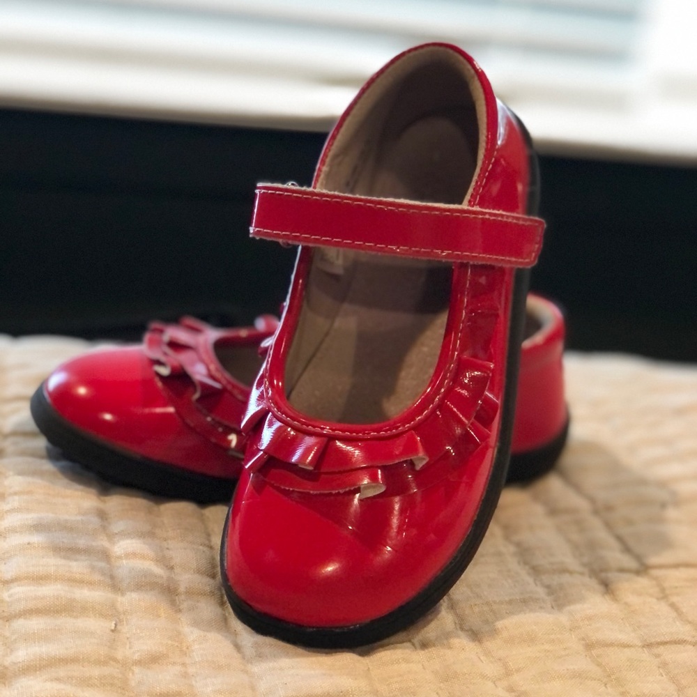 ❣️Red patent shoes. Size 12.❣️🎄